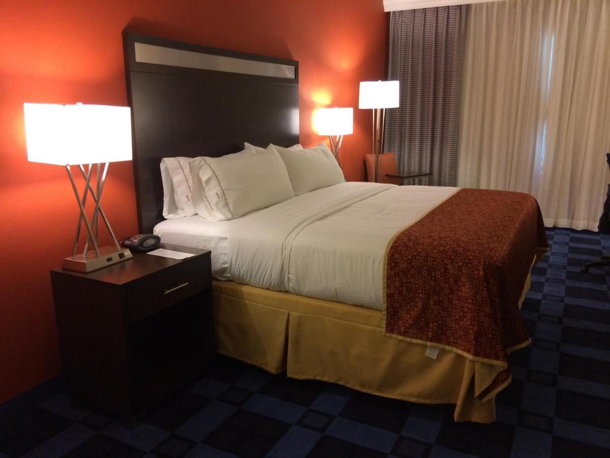 Holiday Inn Express And Suites Columbia University Area By Ihg Room photo