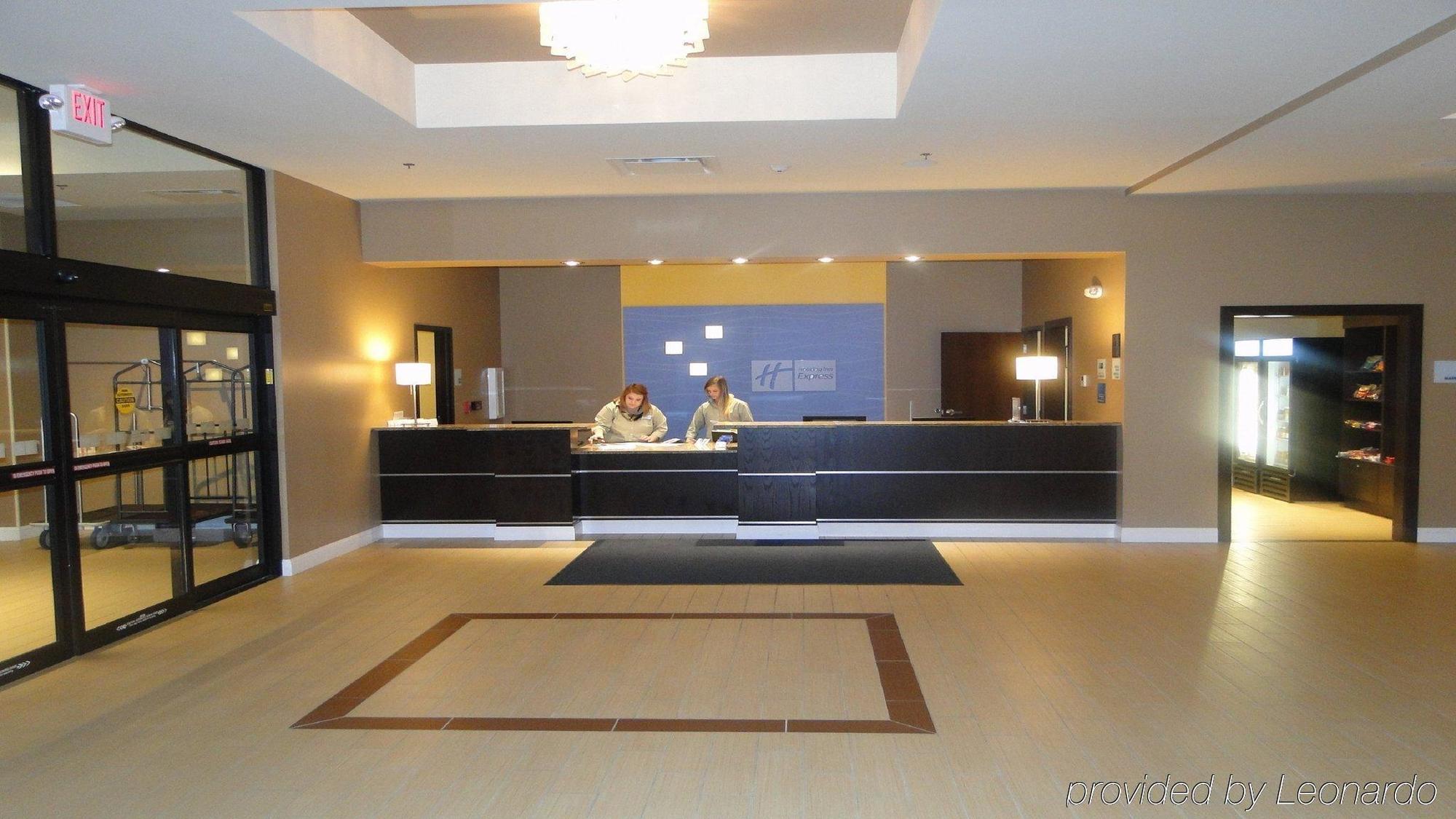 Holiday Inn Express And Suites Columbia University Area By Ihg Exterior photo