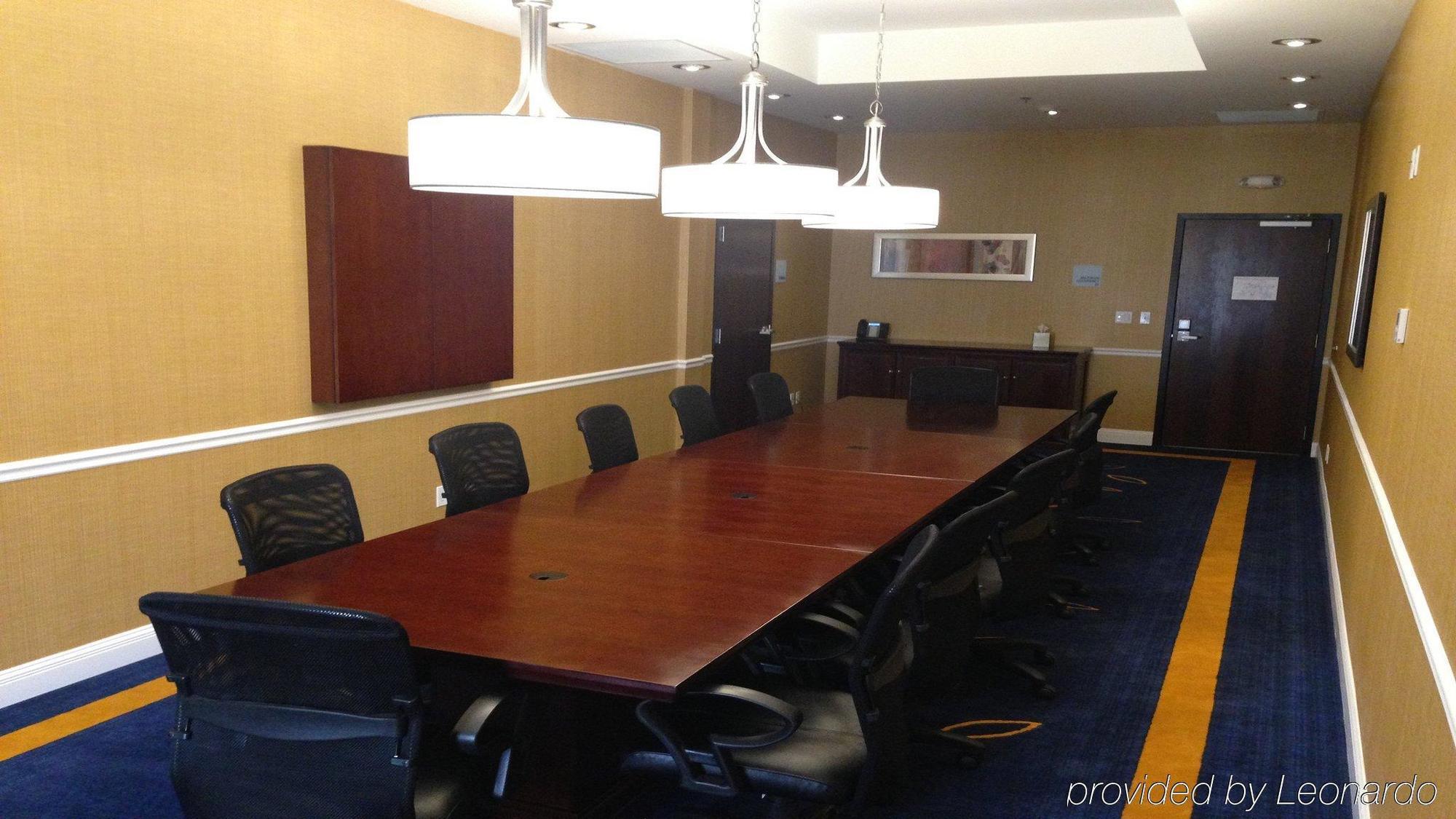 Holiday Inn Express And Suites Columbia University Area By Ihg Exterior photo