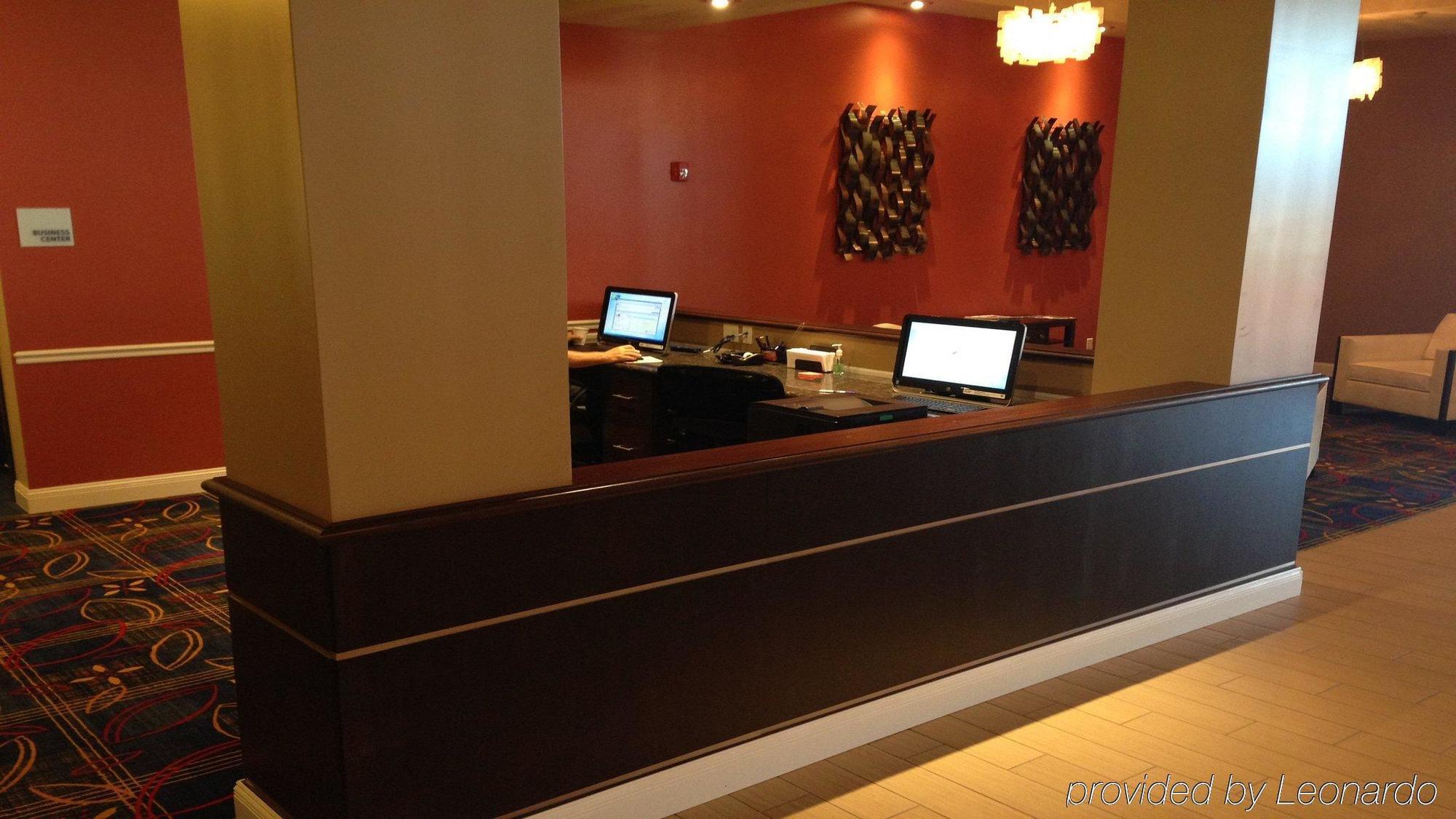 Holiday Inn Express And Suites Columbia University Area By Ihg Exterior photo