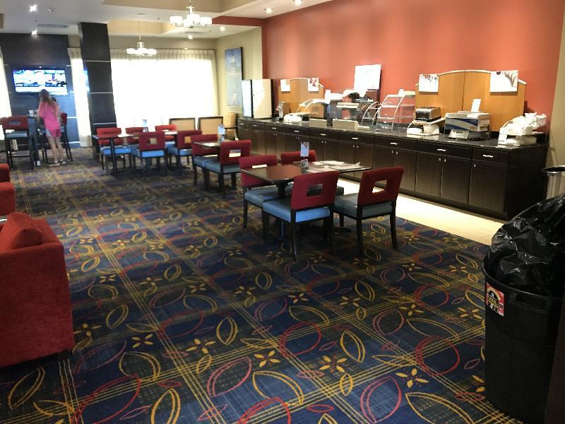 Holiday Inn Express And Suites Columbia University Area By Ihg Exterior photo
